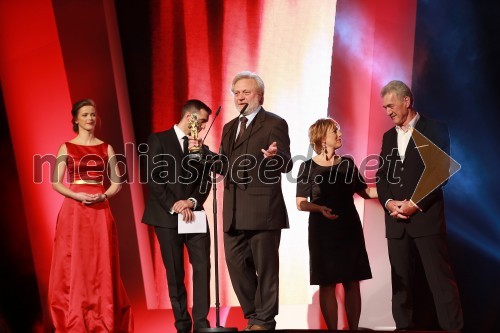 Živa Rogelj, voditeljica; Marko Potrč, voditelj; Vlado Krejač, novinar; Rosvita Pesek, novinarka; Slavko Bobovnik, TV voditelj