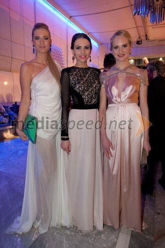 Marika Savšek, miss Universe 2010; Mirela Korač, Miss Universe Slovenije 2009;  Lana Mahnič Jekoš, miss Slovenije 2011