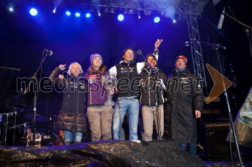 Nežka Poljanšek, fizioterapevtka; Tina Maze, smučarka; Andrea Massi, trener; Livio Magoni, trener; Andrea Vianello, serviser