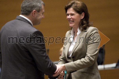 Mag. Dejan Židan, minister za kmetijstvo in okolje; mag. Alenka Bratušek, predsednica vlade RS