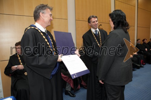 Prof. dr. Danijel Rebolj, rektor Univerze v Mariboru; prof. dr. Samo Fošnarič, Pedagoška fakulteta UM; dr. Martina Rajšp, Pedagoška fakulteta UM