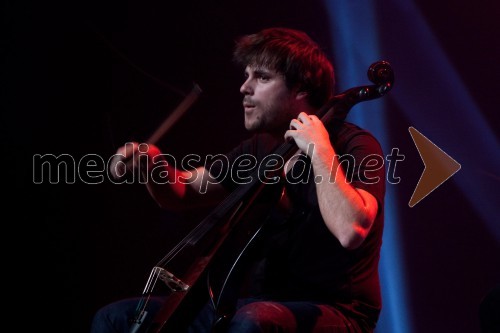 Stjepan Hauser, 2Cellos