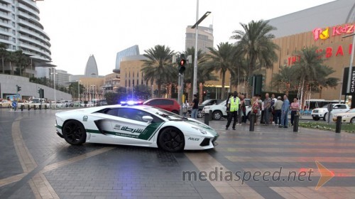 Lamborghini Aventador za policijo v Dubaju