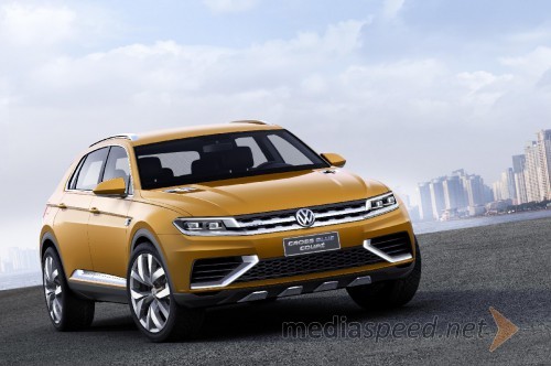 Volkswagen CrossBlue Coupe concept na salonu v Shanghai-ju