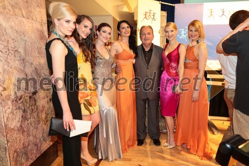 Ajda Sitar, Miss Športa 2009; Živa Viktorija Turk, Miss Športa 2011; Urša Klavs, Miss športa 2012; Uršula Majcen, športna novinarka in voditeljica prireditve; Srečko Čož, organizator dogodka Miss Športa; Maja Ferme, modna oblikovalka; Natalija Waldhuber, Miss športa 2007 in voditeljica prireditve