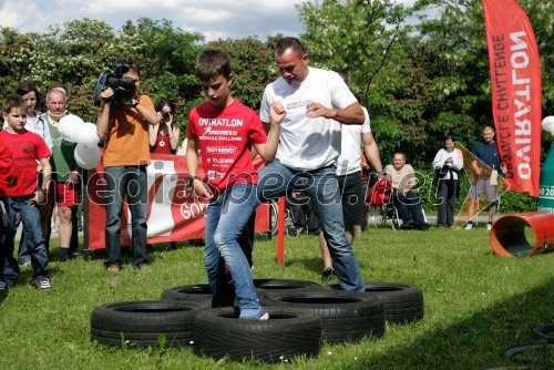 ...; Dejan Zavec, interkontinentalni prvak velterske kategorije po različici WBO