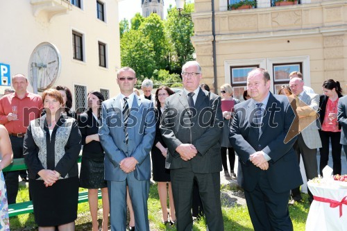 Andrej Kirm, Nova KBM, vodja 
podružnice Dolenjska-Posavje; Alojz Muhič, župan občine Novo mesto; Aleš Hauc, predsednik uprave Nova KBM