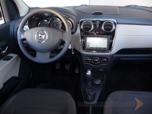 Dacia Lodgy 1.5 dCi 110 Laureate, notranjost