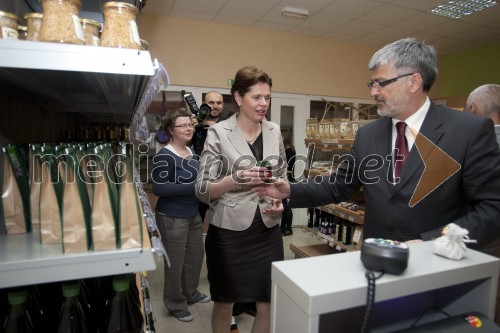 Mag. Alenka Bratušek, predsednica vlade RS; Roman Jakič, minister za obrambo