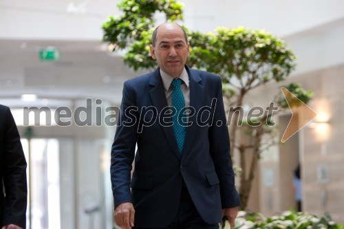 Janez Janša, predsednik stranke SDS