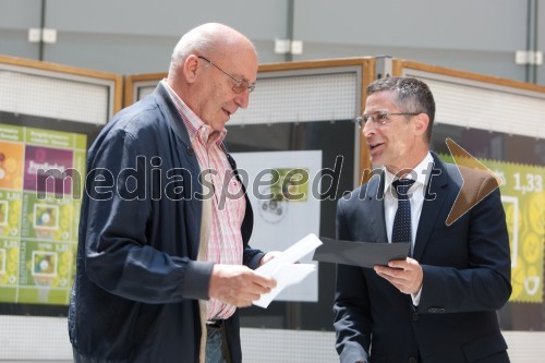 Ivo Daneu, ambasador EuroBasketa 2013; mag. Boris Novak, generalni direktor Pošte Slovenije