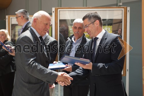 Janez Kocijančič, predsednik Olimpijskega komiteja Slovenije; mag. Boris Novak, generalni direktor Pošte Slovenije