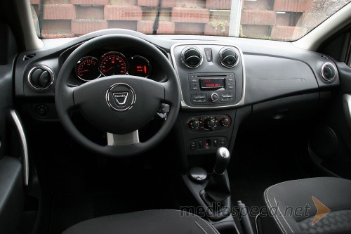 Dacia Sandero 1.5 dCi 75 Laureate, notranjost