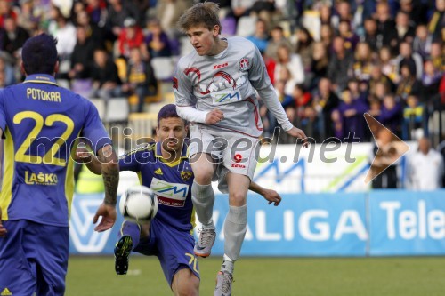 Nogometna tekma NK Maribor - NK Aluminij