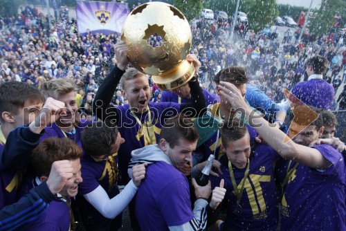 Nogometaši NK Maribor