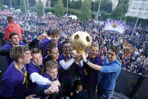 Nogometaši NK Maribor