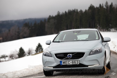 Volvo
V40 T4 Momentum