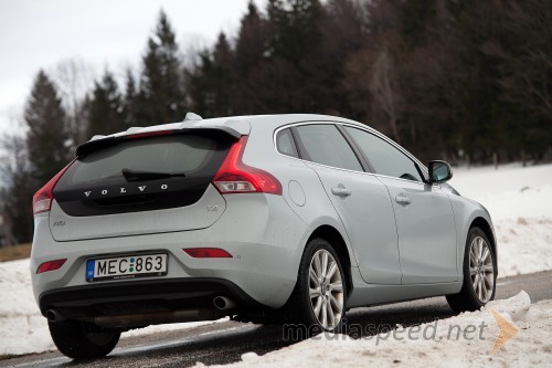 Volvo
V40 T4 Momentum