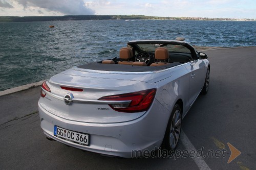 Opel Cascada, slovenska predstavitev