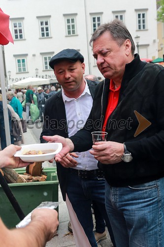 Janez Kodila, predsednik Društva za promocijo in zaščito prekmurskih dobrot; Zoran Jankovič, župan Mestne občine Ljubljana