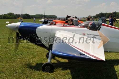 Martin Sonka, akrobatski pilot