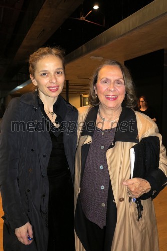 Alma Prica, igralka in njena mama