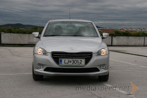 Peugeot 301 1.6 VTi