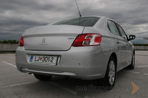 Peugeot 301 1.6 VTi