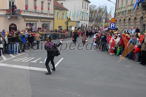 Pustna povorka na ptujskih ulicah