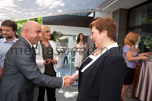 Marjan Hribar, generalni direktor Direktorata za turizem na Ministrstvu za gospodarstvo; Rožica Slavica Ferjančič, v.d. direktorica Višje strokovne šole Bled