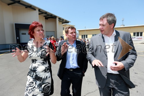 Mag. Dejan Židan, minister za kmetijstvo in okolje; Irena Kurent, direktorica PC Kruh pecivo Maribor; Janez Bojc, predsednik uprave Skupine Žito