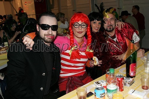 Robert Lovrić, Tanja Tušek, nekdanja Miss Hrvaške, Željana Varga in Tibor Varga