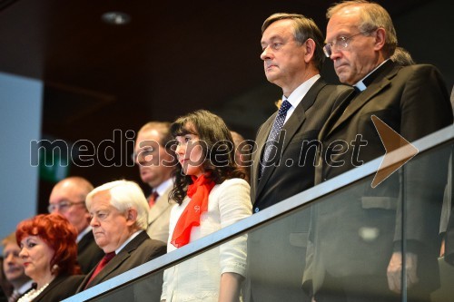 Vlasta Nusdorfer, varuhinja človekovih pravic ;Milan Kučan, nekdanji predsednik RS; Tanja Pečar; dr. Danilo Türk, nekdanji predsednik Republike Slovenije; dr. Anton Stres, ljubljanski nadškof in metropolit