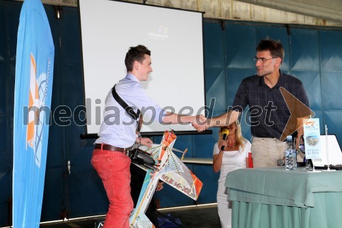 Nik Oblak, tekmovalec v oddaji Slovenija ima talent; Matevž Lenarčič, pilot ultralahkega letala podjetja Pipistrel d.o.o. in dobitnik priznanja Aviator of the World 2013 – Svetovni pilot leta 2013