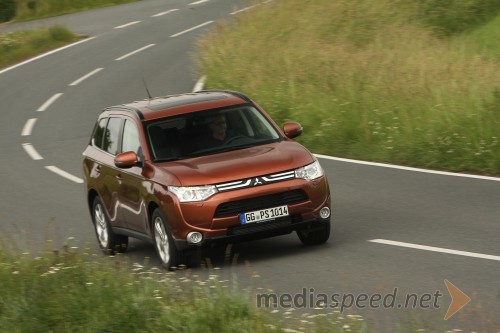 Mitsubishi Outlander: sistem za ublažitev trka, nagrajen s strani Euro NCAP