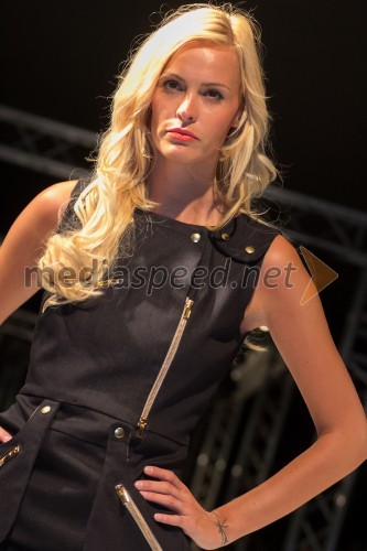 Tjaša Kokalj, manekenka, premiera kolekcije za poletje 2014 avstrijske modne znamke Callisti