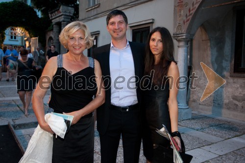 Nelida Nemec; Primož Nemec, lastnik galerije Ganes Pratt; Marija Veljanovska Nemec