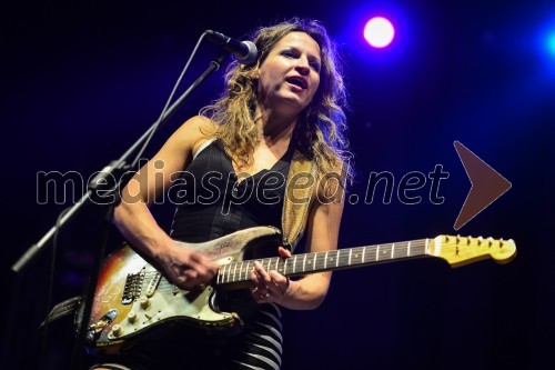 Ana Popović, glasbenica