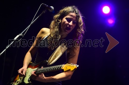 Ana Popović, glasbenica