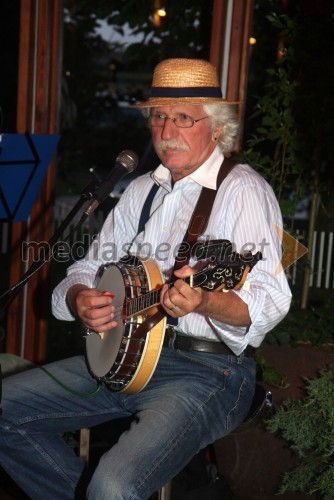 Dixie šok Band: Tomo Jurak, banjo in vokal