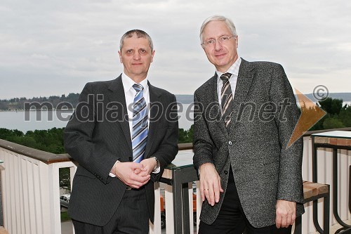 Sadko Mezgec, vodja službe za odnose z javnostmi podjetja Citroen Slovenija in Klaus Oberhammer, generalni direktor podjetja Citroen Slovenija d.o.o.