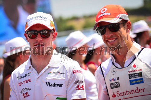 Paul di Resta, dirkac mostva Force India; Jenson Button, dirkac mostva McLaren