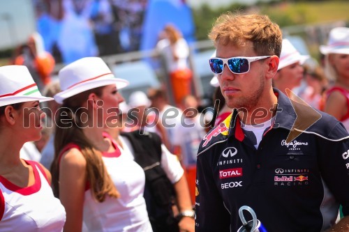 Sebastian Vettel, dirkac mostva Red Bull