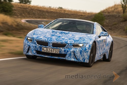 BMW predstavlja prototip drugega serijskega vozila i8