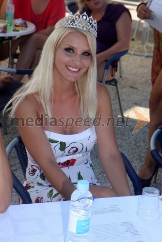 Tanja Savanovič, Miss bikini 2012