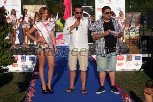 Ines Džonlič, kandidatka za Miss bikini 2013; Rado Mulej, igralec; Filip Kocijančič, novinar in voditelj prireditve