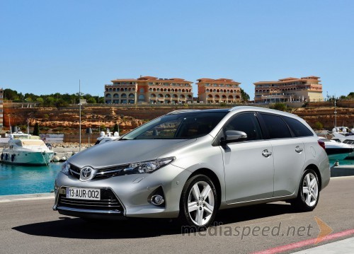 Toyota Auris Touring Sports