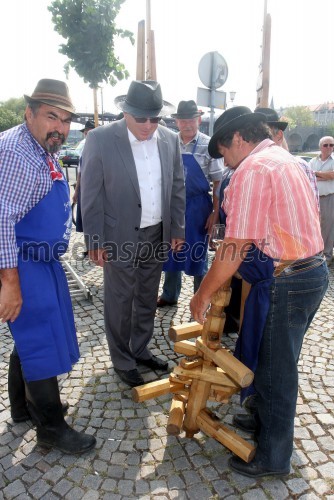 Alojz Jenuš - Slavek, outar in brač iz Malečnika; dr. Andrej Fištravec, župan MOM; malečniški brač