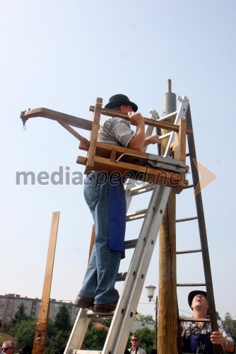 Postavljanje klopotca