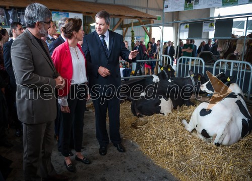 Roman Jakič, minister za obrambo; mag. Alenka Bratušek, predsednica Vlade RS; mag. Dejan Židan, minister za kmetijstvo in okolje